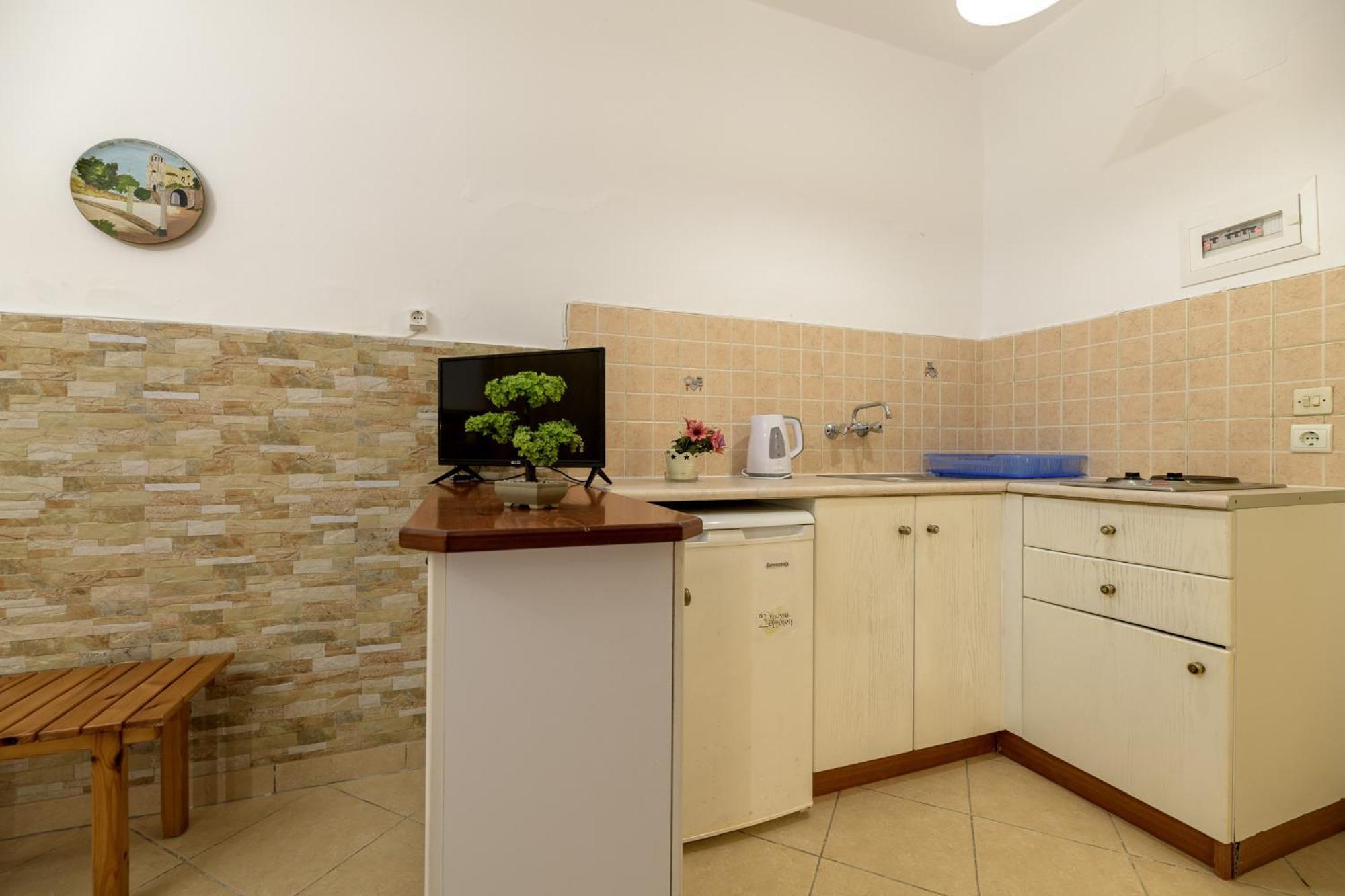 Anthi Studios & Apartments 阿里克斯 外观 照片