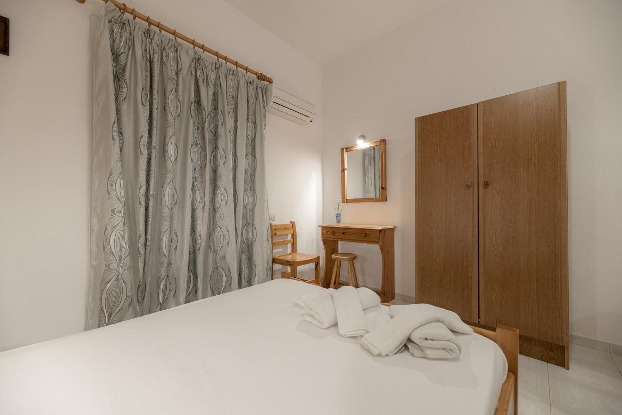 Anthi Studios & Apartments 阿里克斯 外观 照片