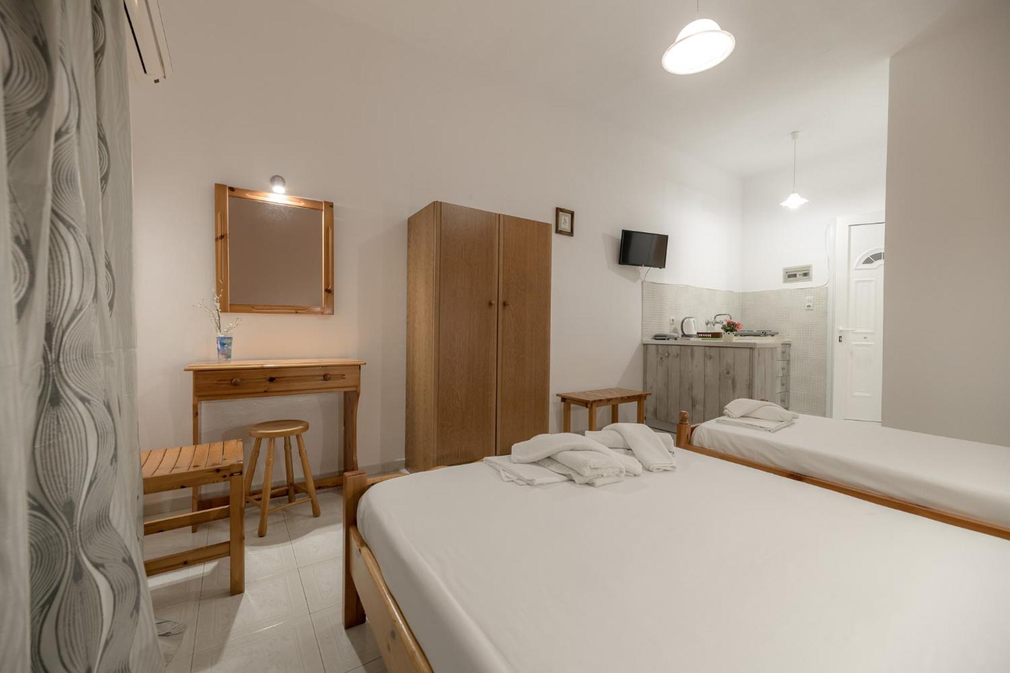 Anthi Studios & Apartments 阿里克斯 外观 照片