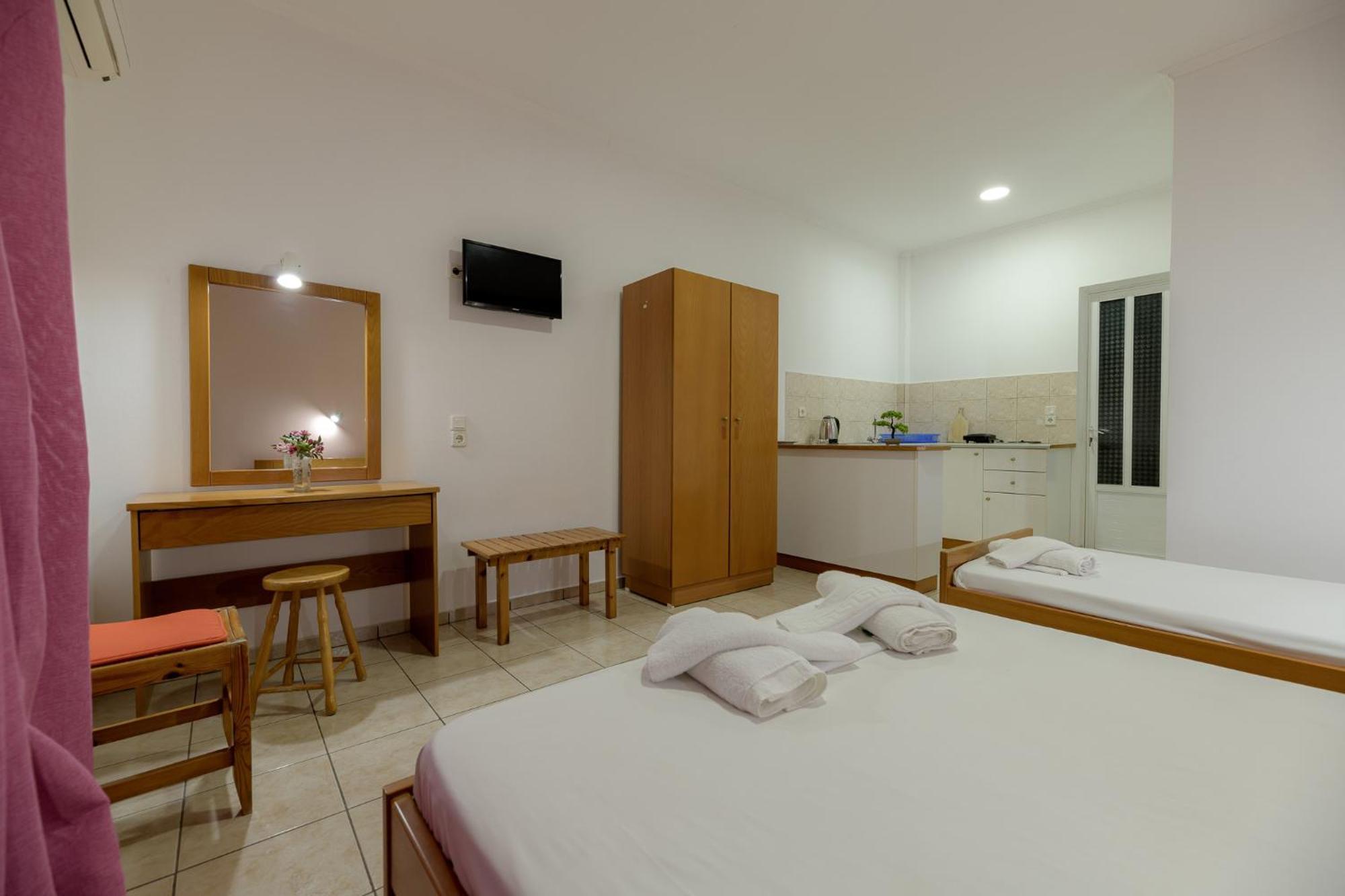 Anthi Studios & Apartments 阿里克斯 外观 照片